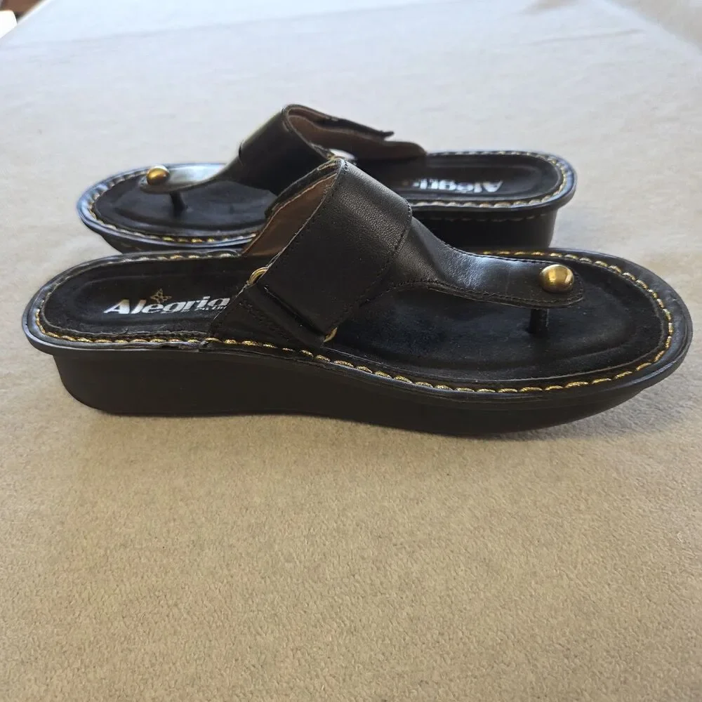 Alegria Carina Thong Leather Sandals Black Coal CAR-7406 Womens Size 37 Boho